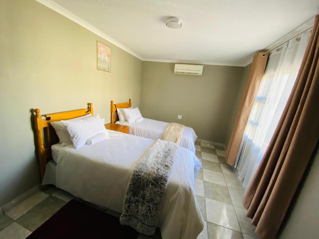 Xaba Guest Lodge Richards Bay Exterior photo